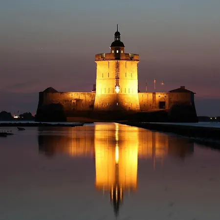 Le Petit De Saint-denis Lejlighed